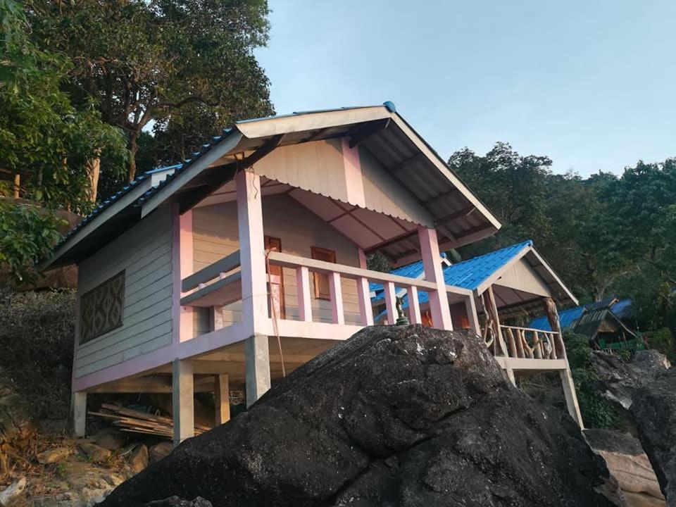 Lae Tawan Bungalow Koh Chang Ranong Exterior photo
